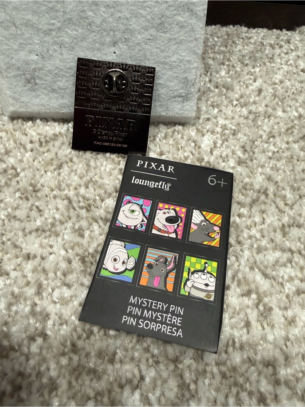 Disney Loungefly Finding Nemo Pin - Picture 3 of 4